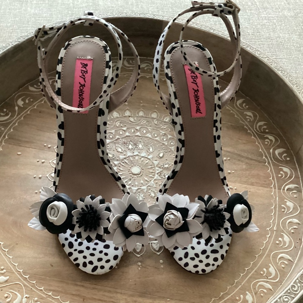 Brand New Black and White Floral Heels